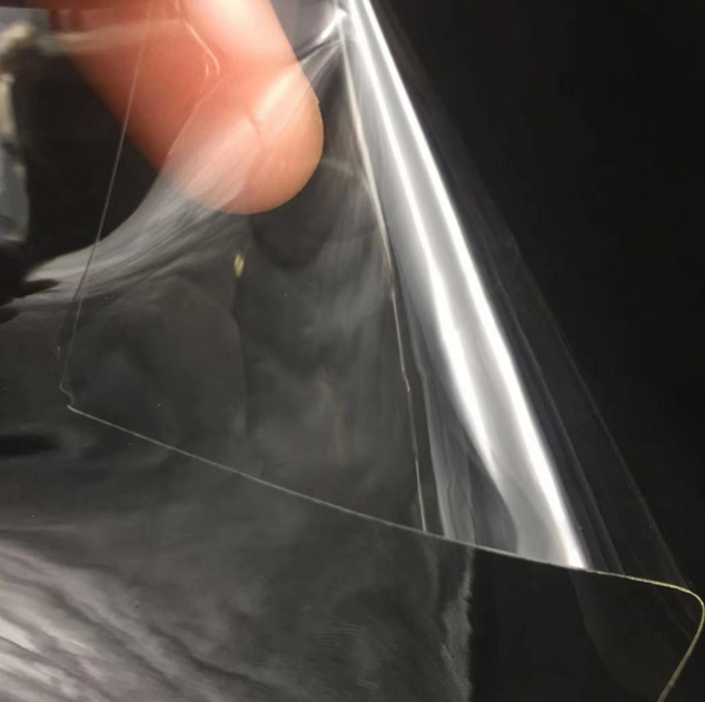 熱熔膠膜面對潮濕天氣時(shí)需要注意什么
